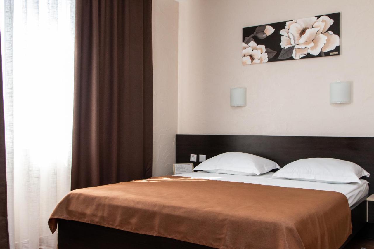 Гостинний Двір "Марія" Hotel Kropyvnytskyi Bagian luar foto