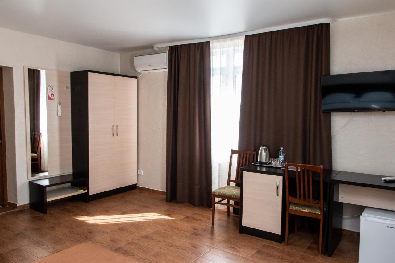 Гостинний Двір "Марія" Hotel Kropyvnytskyi Bagian luar foto