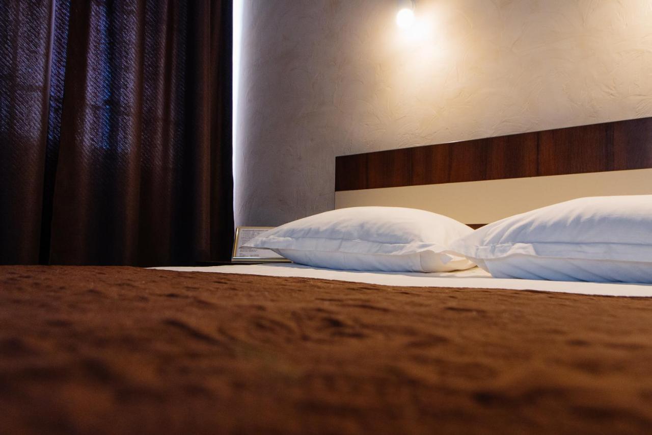 Гостинний Двір "Марія" Hotel Kropyvnytskyi Bagian luar foto