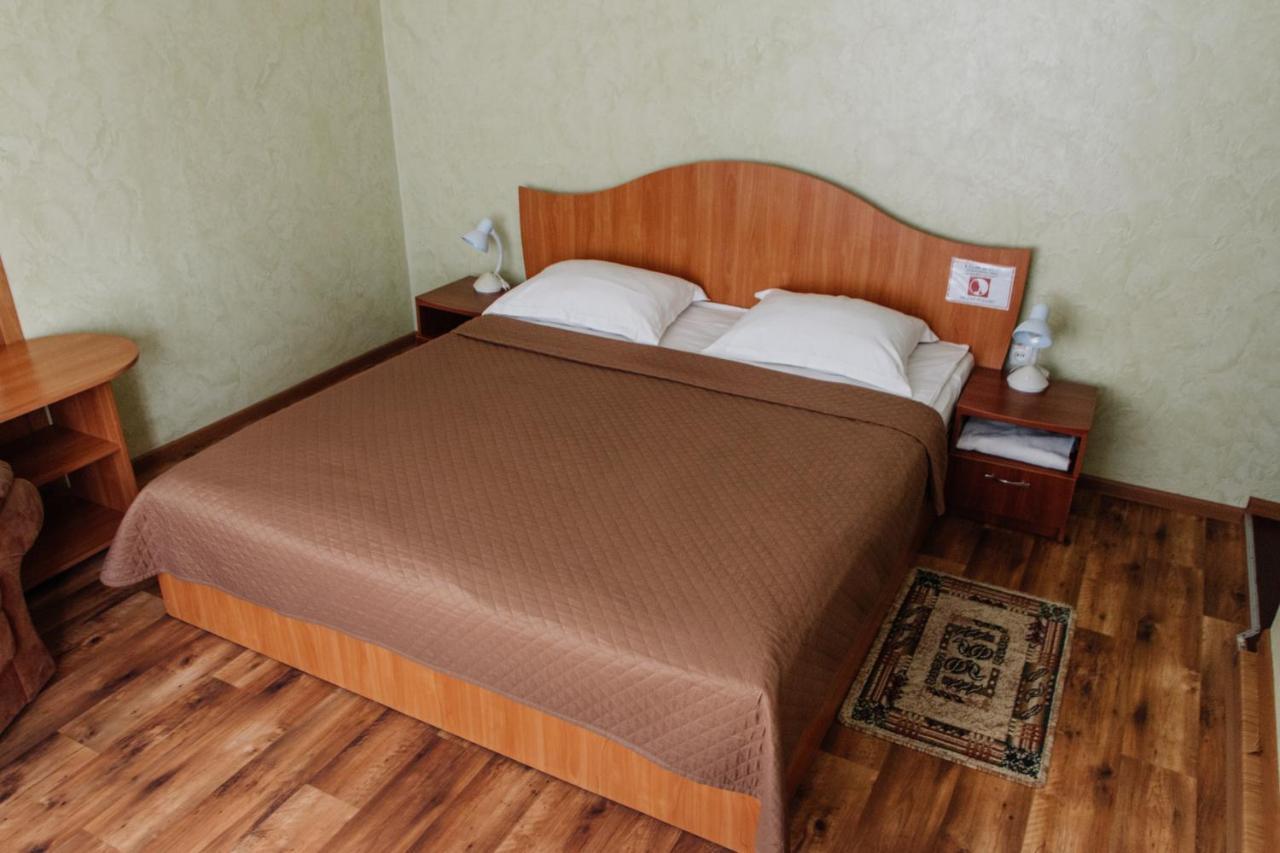 Гостинний Двір "Марія" Hotel Kropyvnytskyi Bagian luar foto