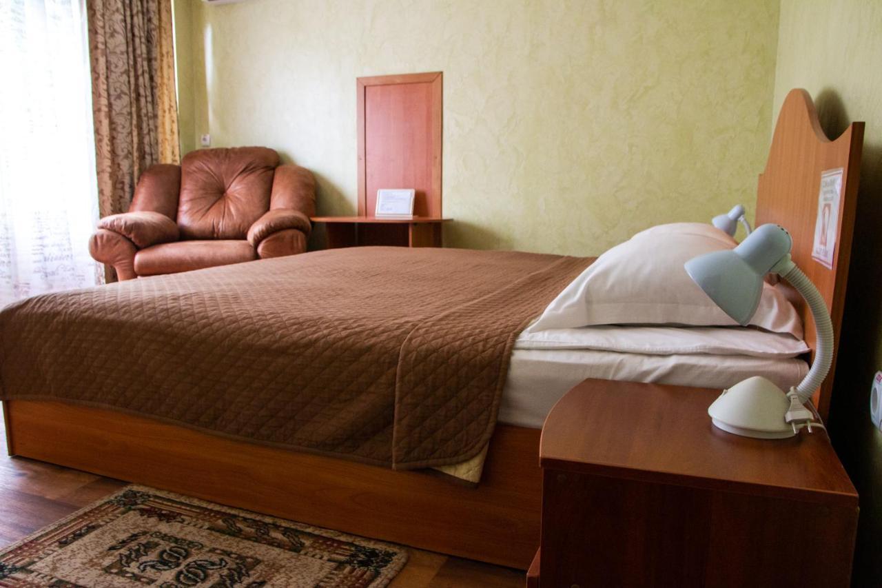 Гостинний Двір "Марія" Hotel Kropyvnytskyi Bagian luar foto