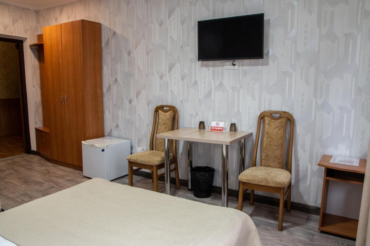 Гостинний Двір "Марія" Hotel Kropyvnytskyi Bagian luar foto
