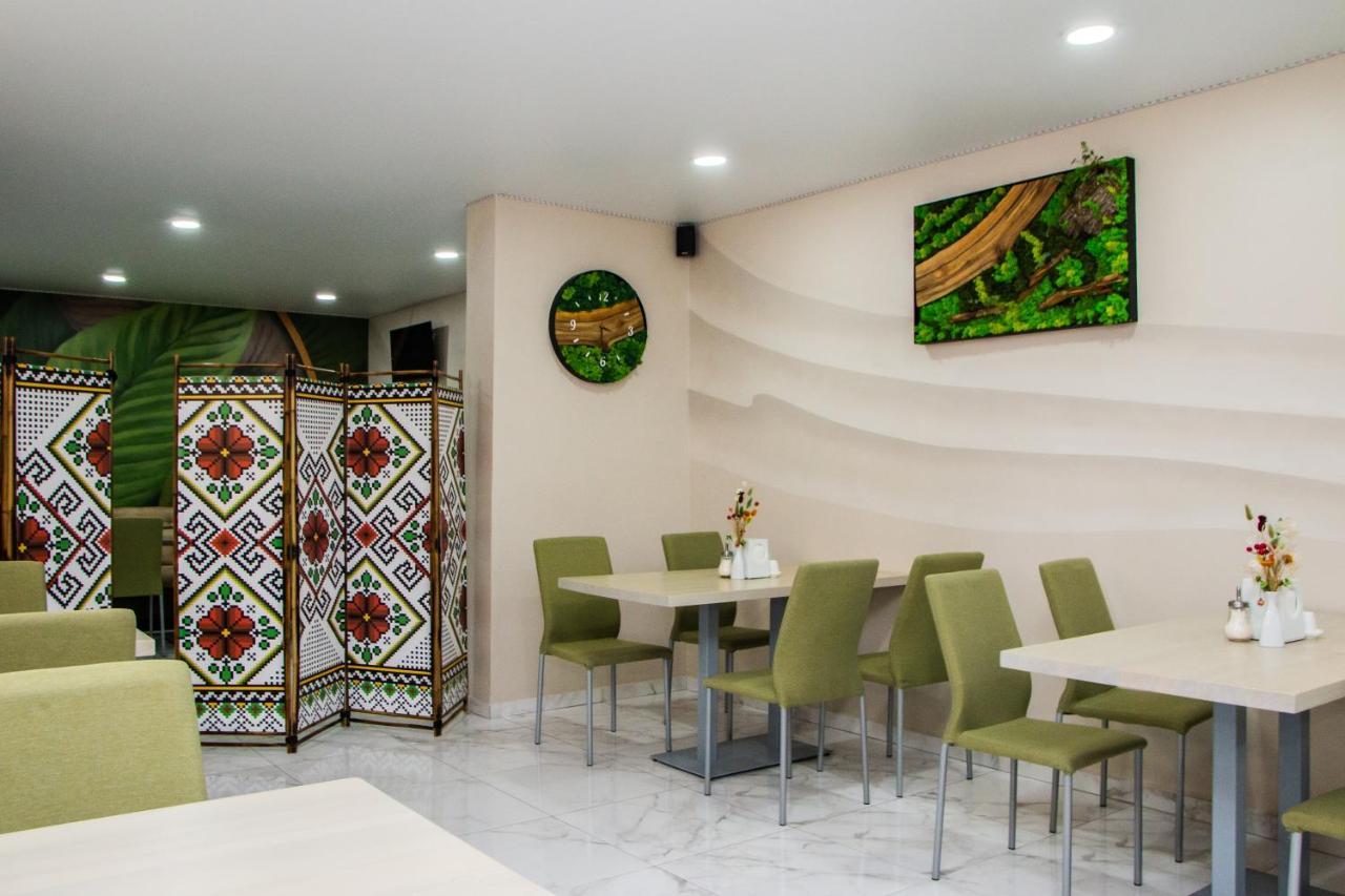 Гостинний Двір "Марія" Hotel Kropyvnytskyi Bagian luar foto