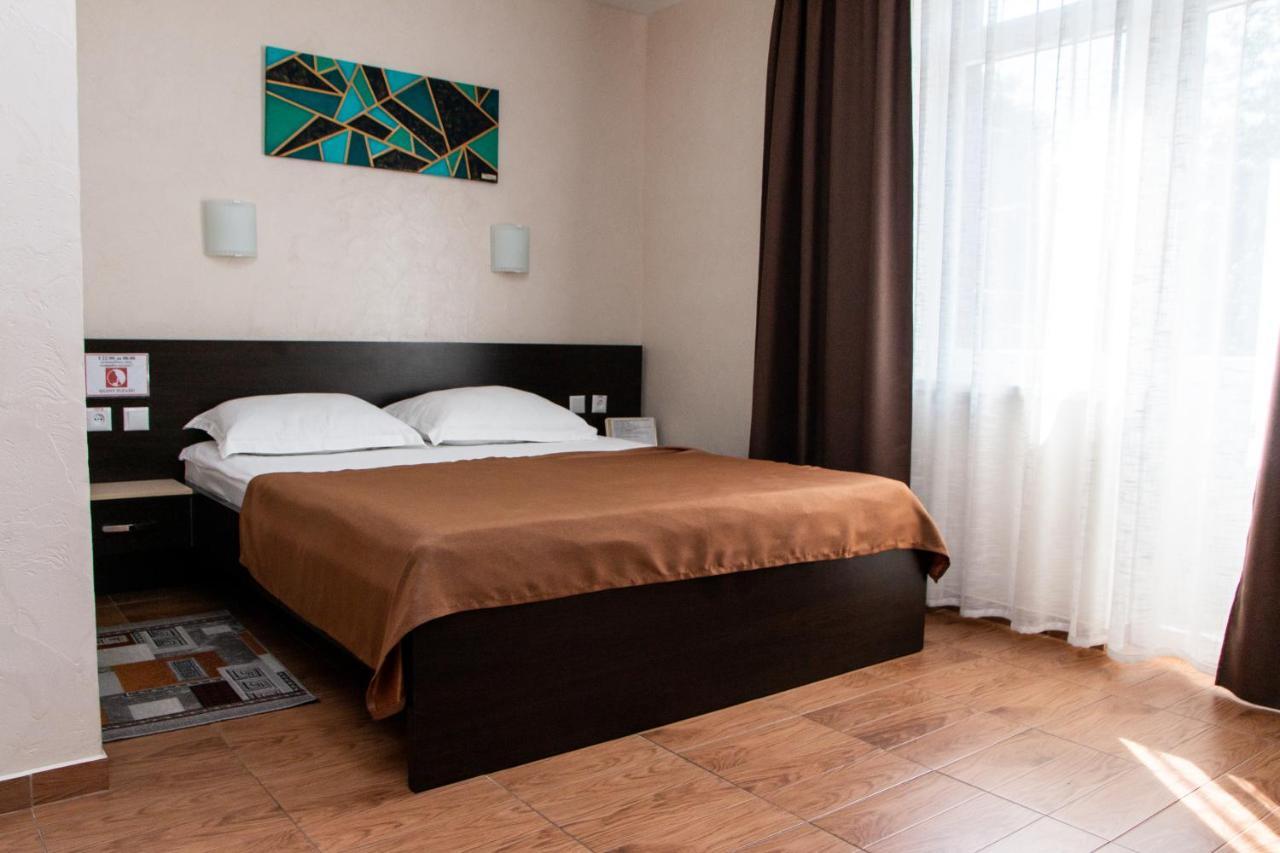Гостинний Двір "Марія" Hotel Kropyvnytskyi Bagian luar foto